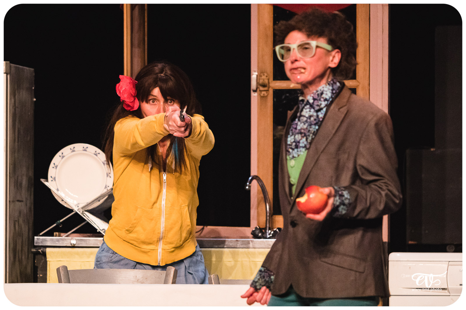 LES FEMMES SAVANTES (CIE DU DETOUR)